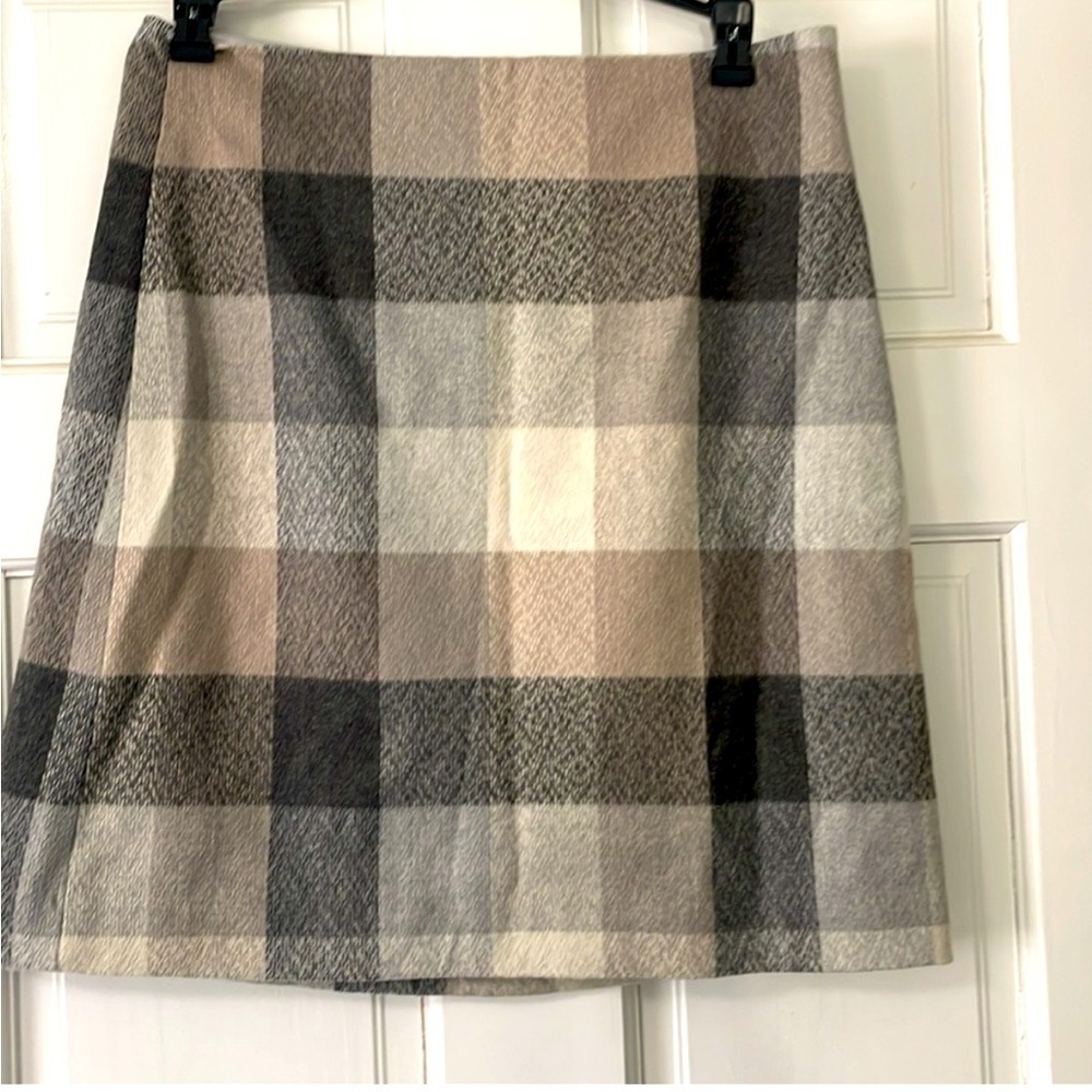 Loft Gray Plaid Size 4 Skirt Fall Inspired EUC Winter Warm Lined